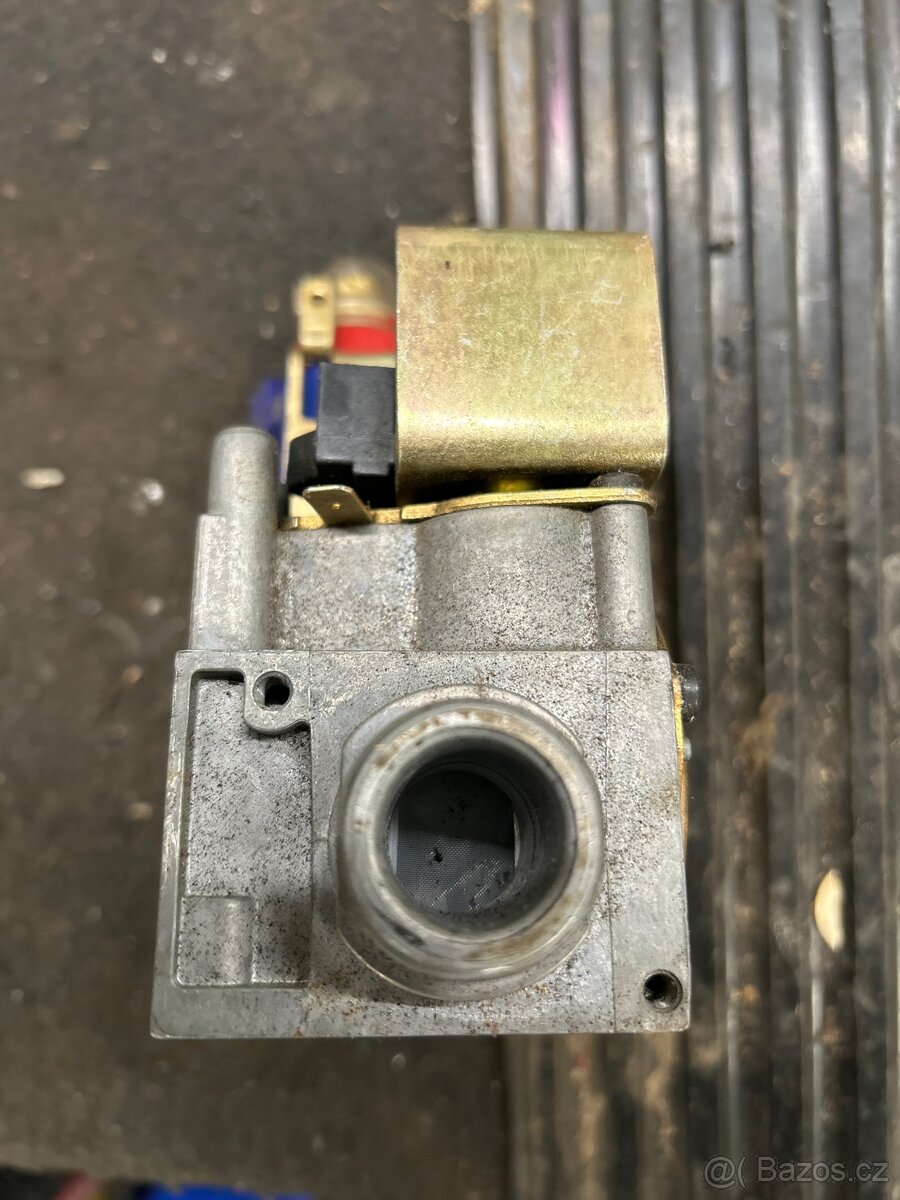 Plynový ventil Buderus - 4