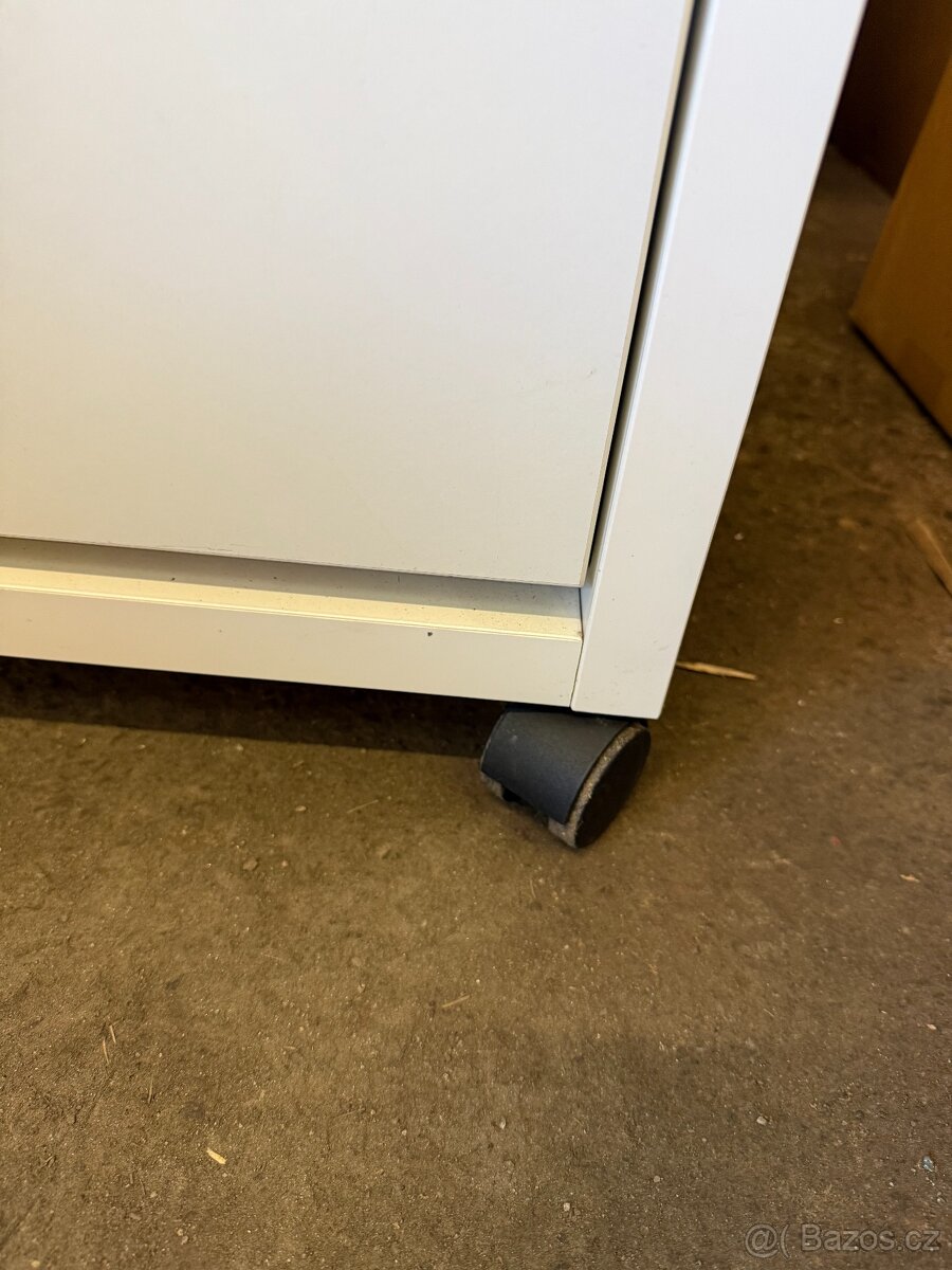 Zásuvky Micke Ikea - 4