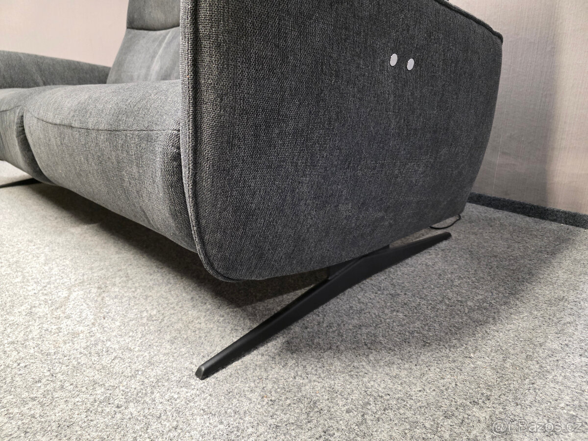 Elektricky polohovací sedačka 2+2 šedá látka - 4