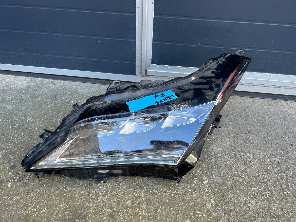 Toyota, Nissan, Luxus