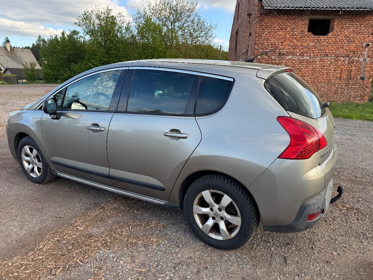 Díly z tohoto vozu Peugeot 3008 2.0 hdi - 4