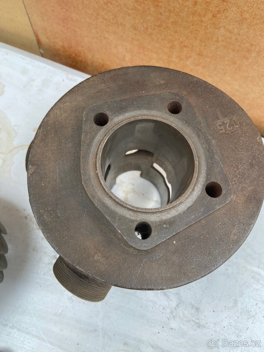 Válec+hlava jawa 250 - 4