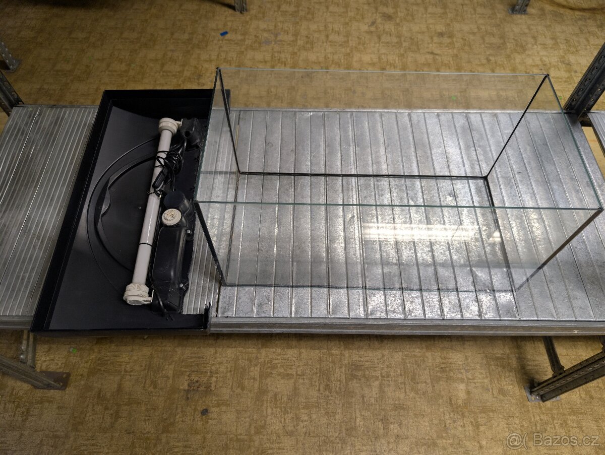 Akvárium 60×30×30 cm - 4