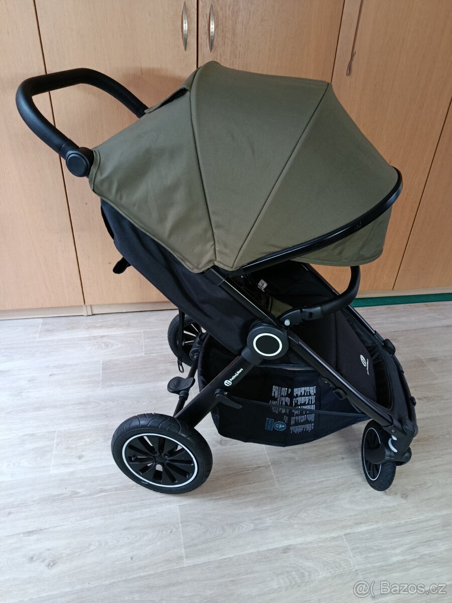 Kočárek Petite mars street - 4