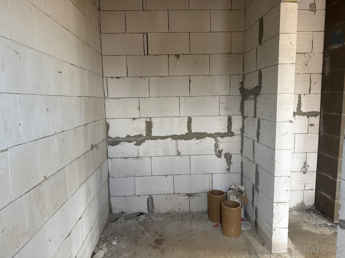 Rodinný dům 2kk 1 polovina - 4