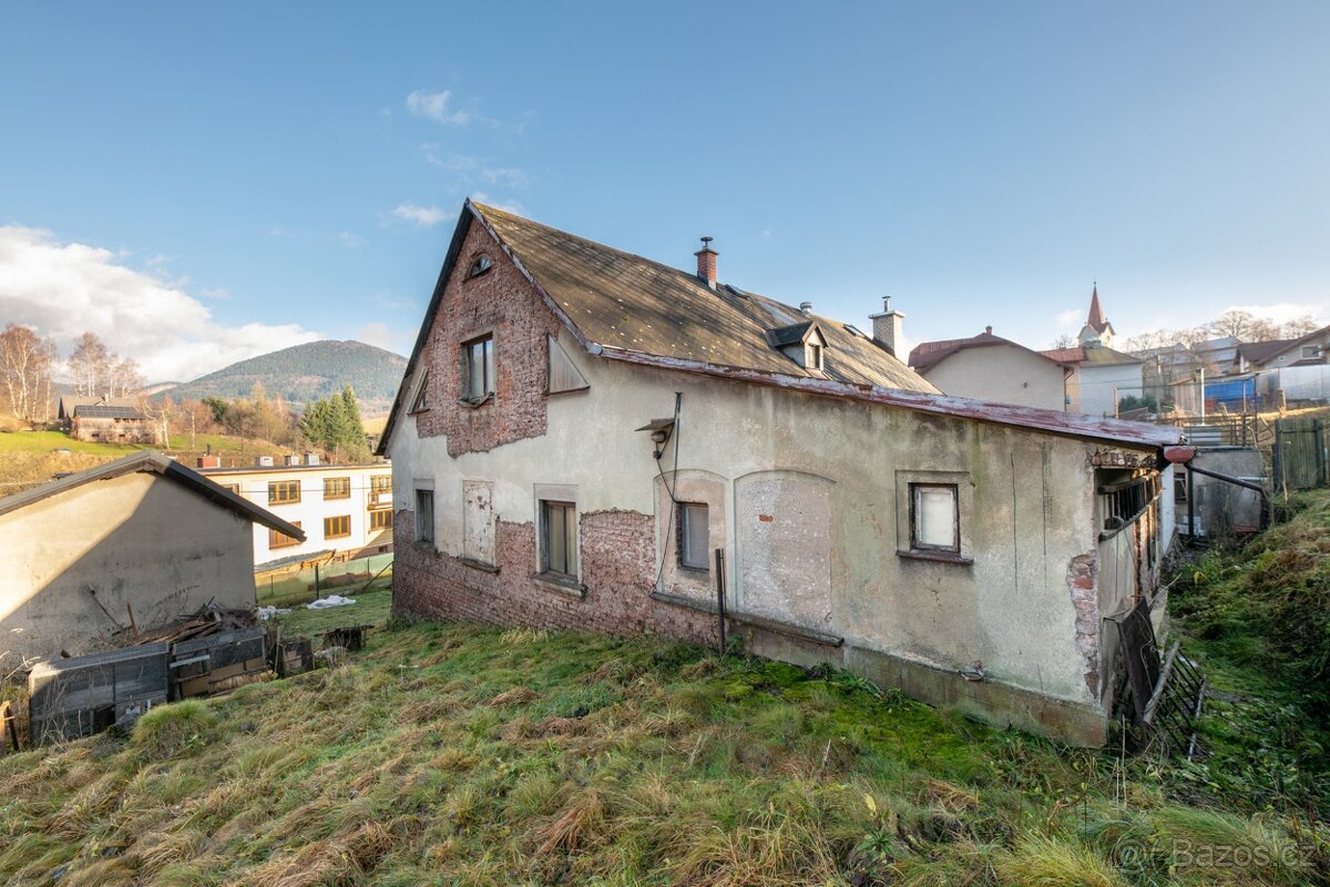 Rodinný dům v Bernarticích u Trutnova - 4