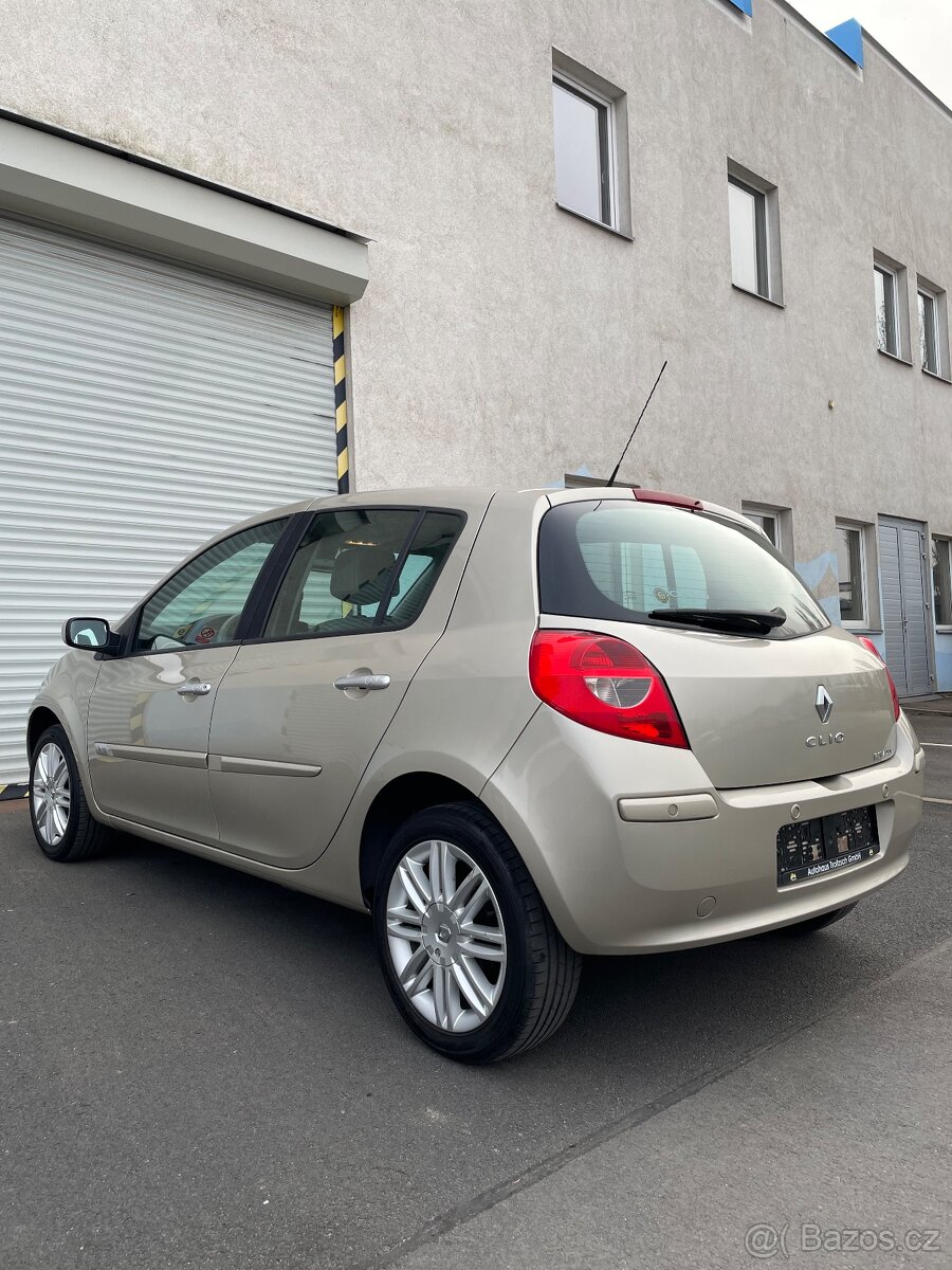 Renault Clio 3 1.6 16V INITIALE - 4