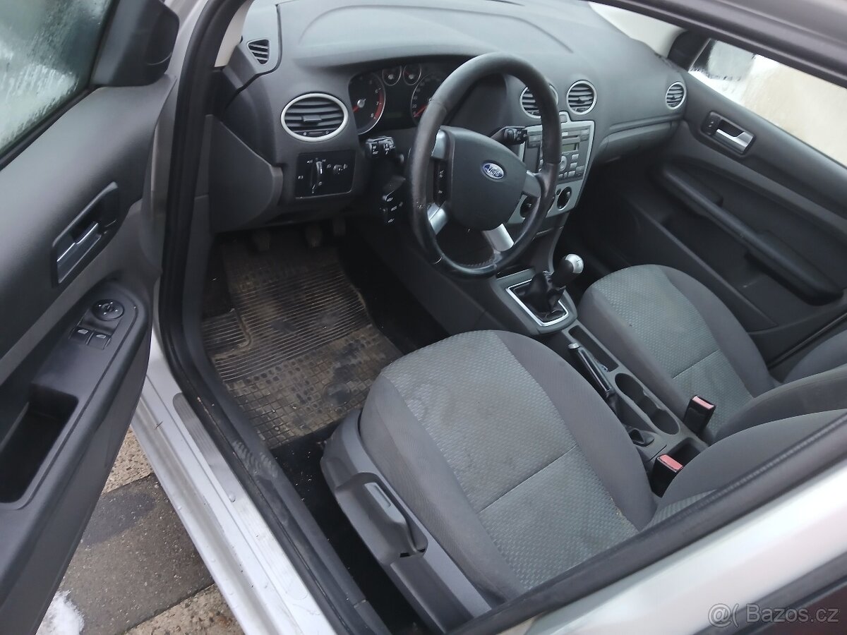 Ford focus 1.4 59kw - 4