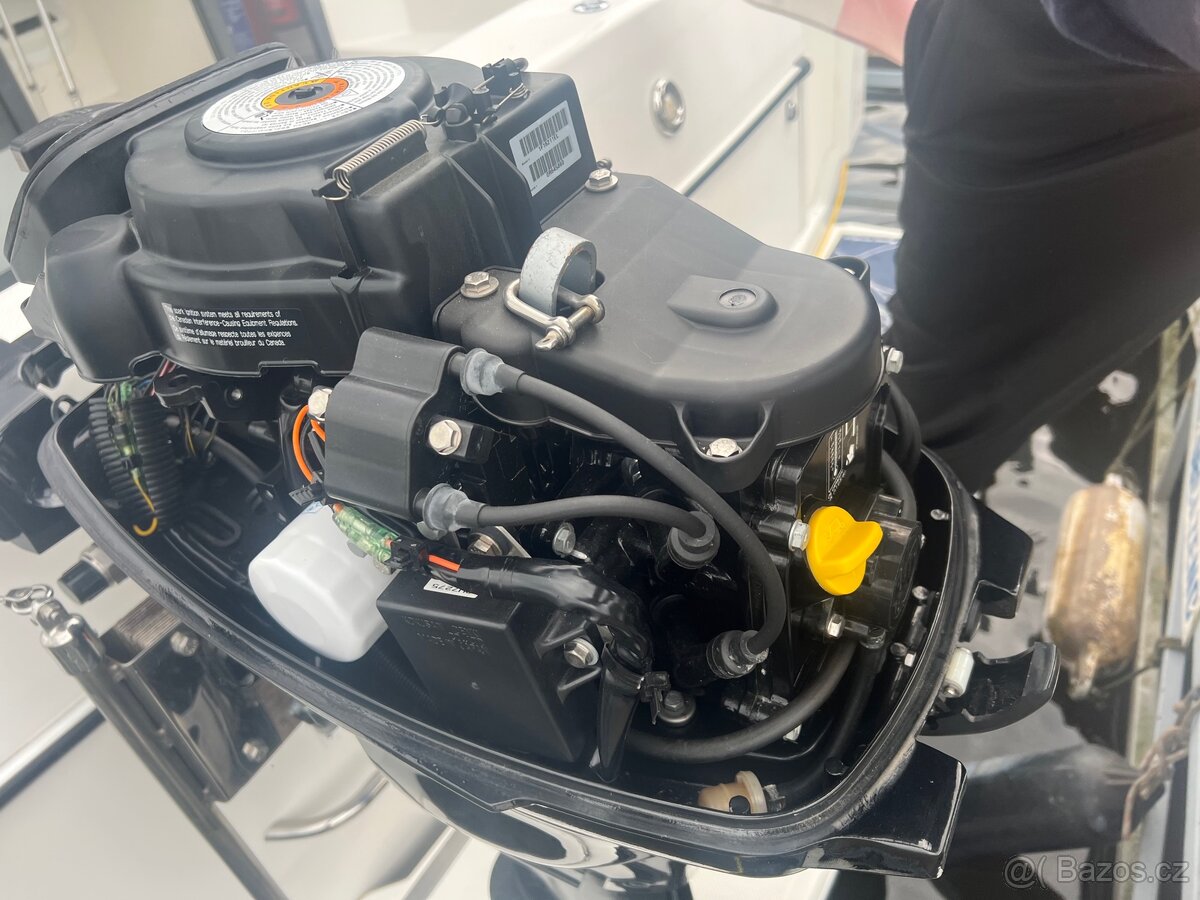 Závěsný motor Mercury 15hp - 4