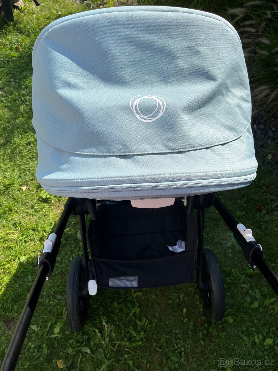 Kočárek Bugaboo Fox 2 včetně fusaku a doplňků - 4
