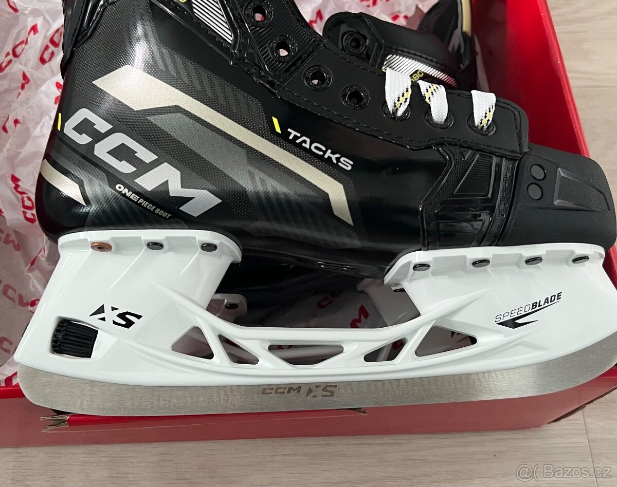 Brusle CCM Tacks AS 580 INT vel.5 - 4