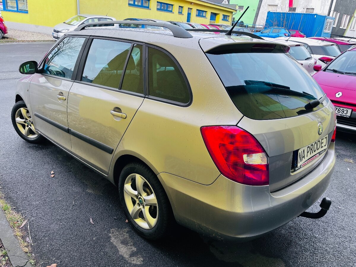 ŠKODA FABIA COMBI 1.2 TSi NAJETO JEN 92 TIS KM TAŽNÉ ALU KOL - 4