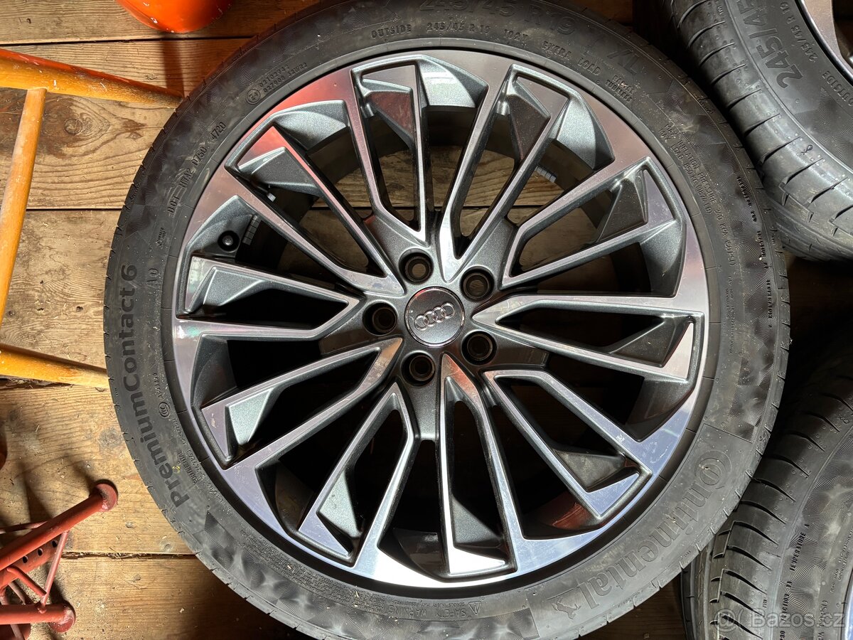 Originál Audi kola 245/45 R19 8.5J ET40 - 4
