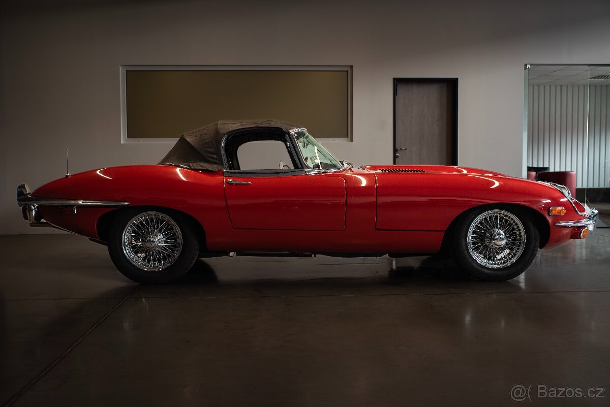 Jaguar E-Type - 4