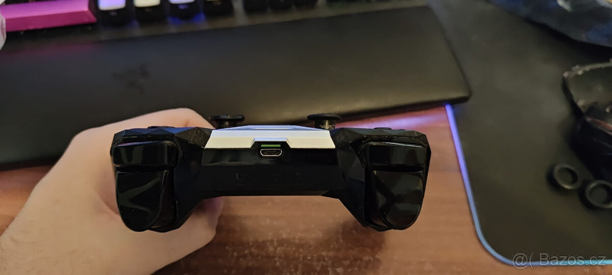 Nvidia Shield Gamepad - 4