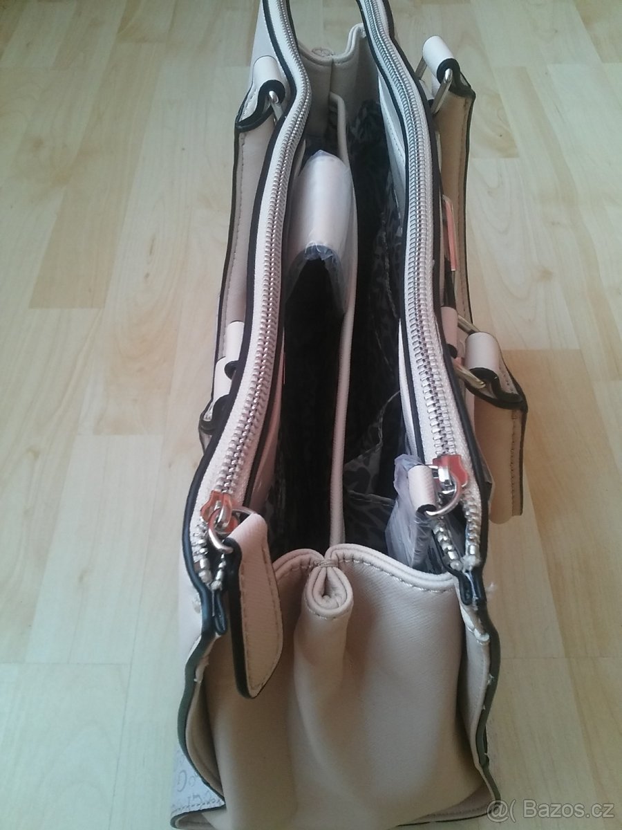 Kabelka GUESS NOVÁ - 4