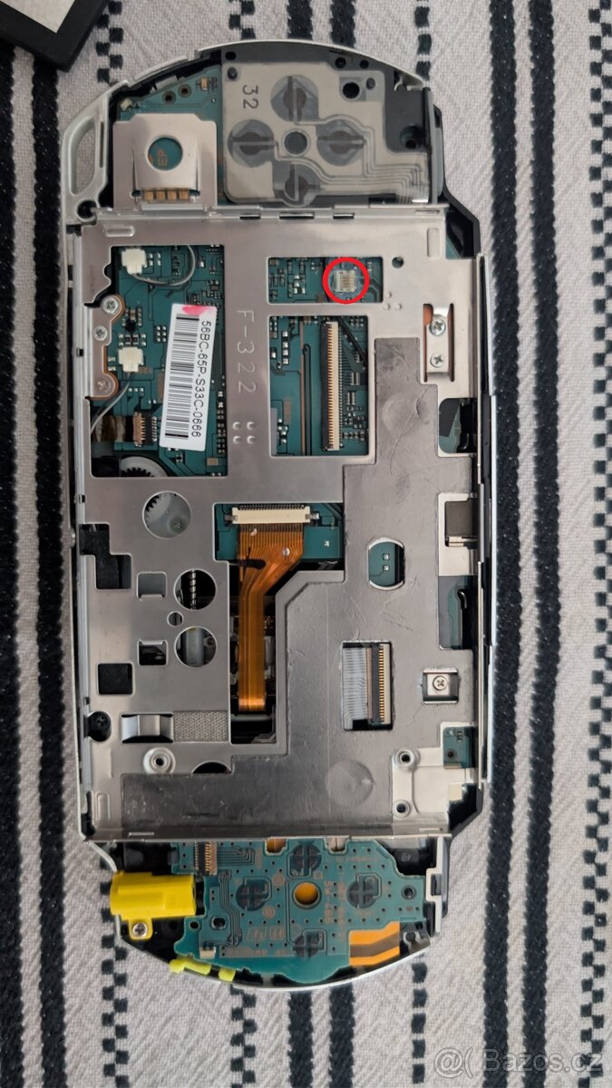 PSP 1004 (Na náhradní díly) - 4