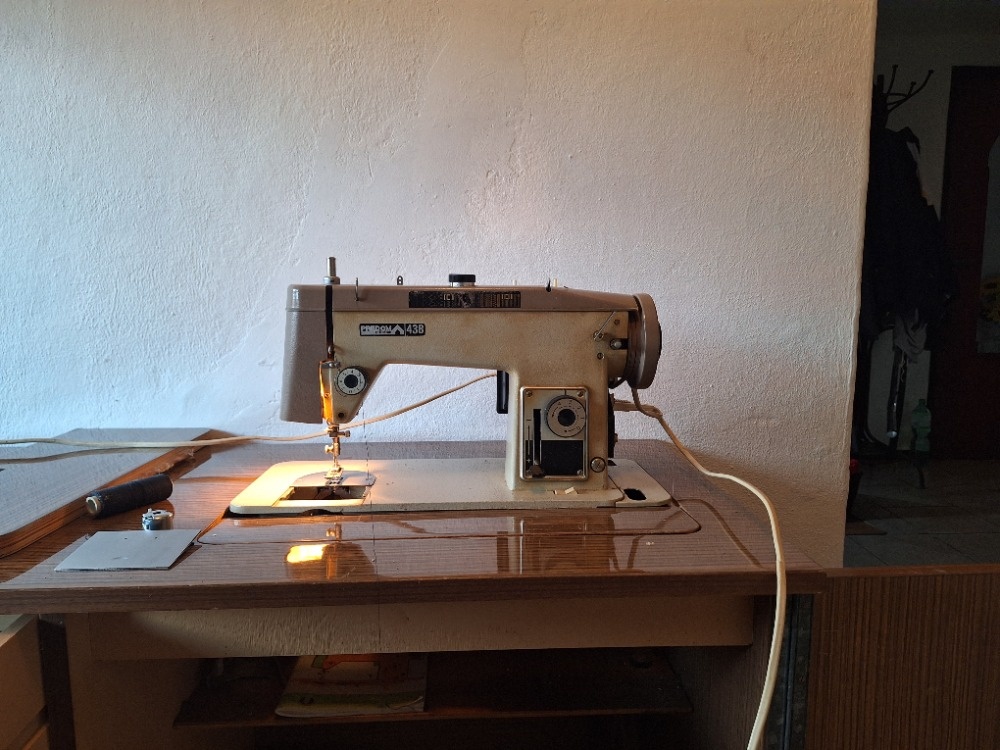 Šicí stroj Lucznik - 4