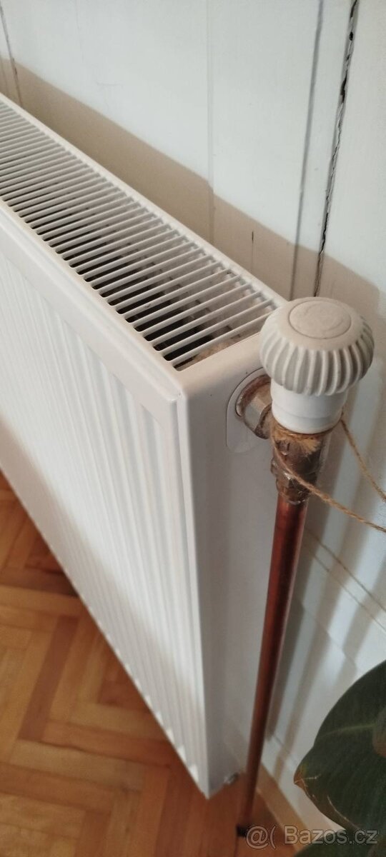 Chodbový radiátor 140x90cm Korado jako nový - 4