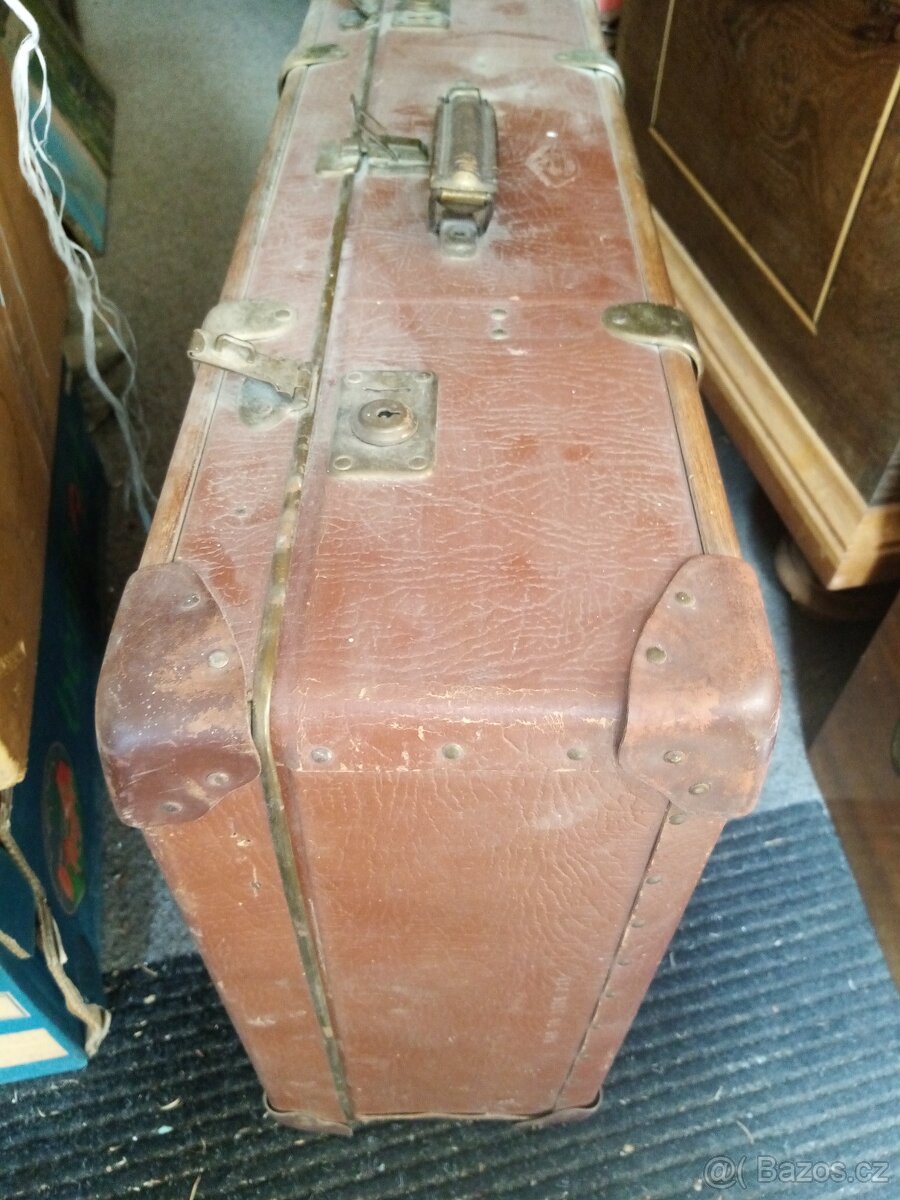 Starožitný cestovní kufr - 4