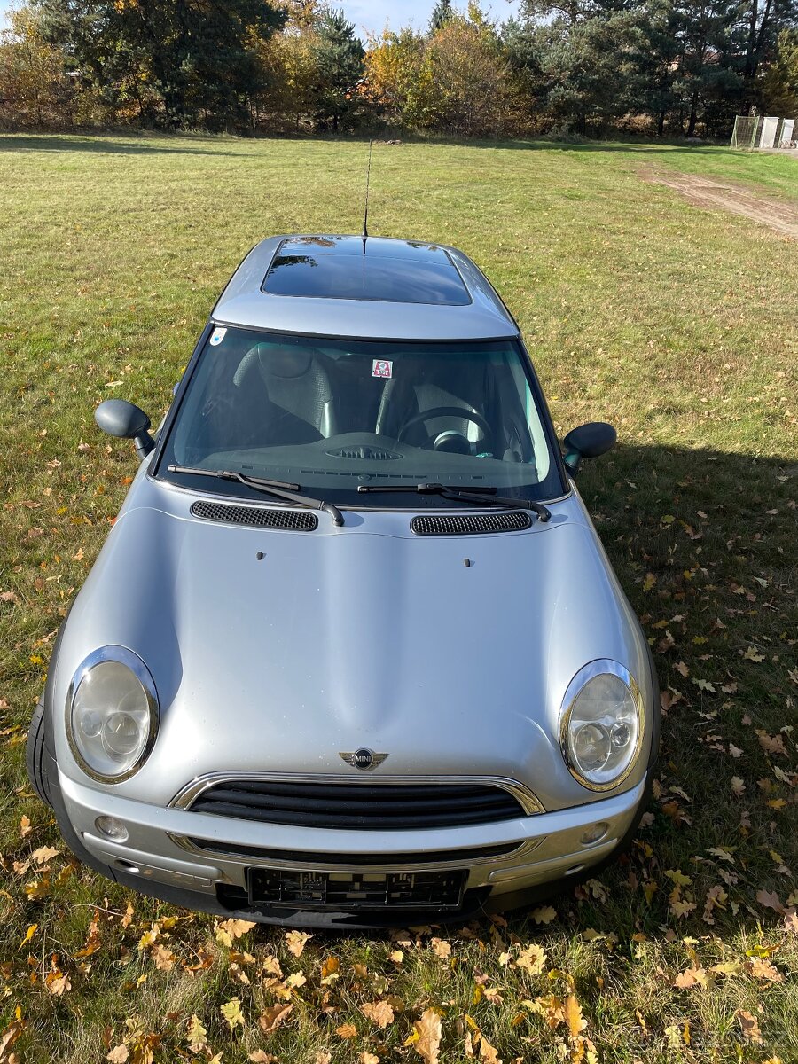 Mini Cooper One D panorama - 4