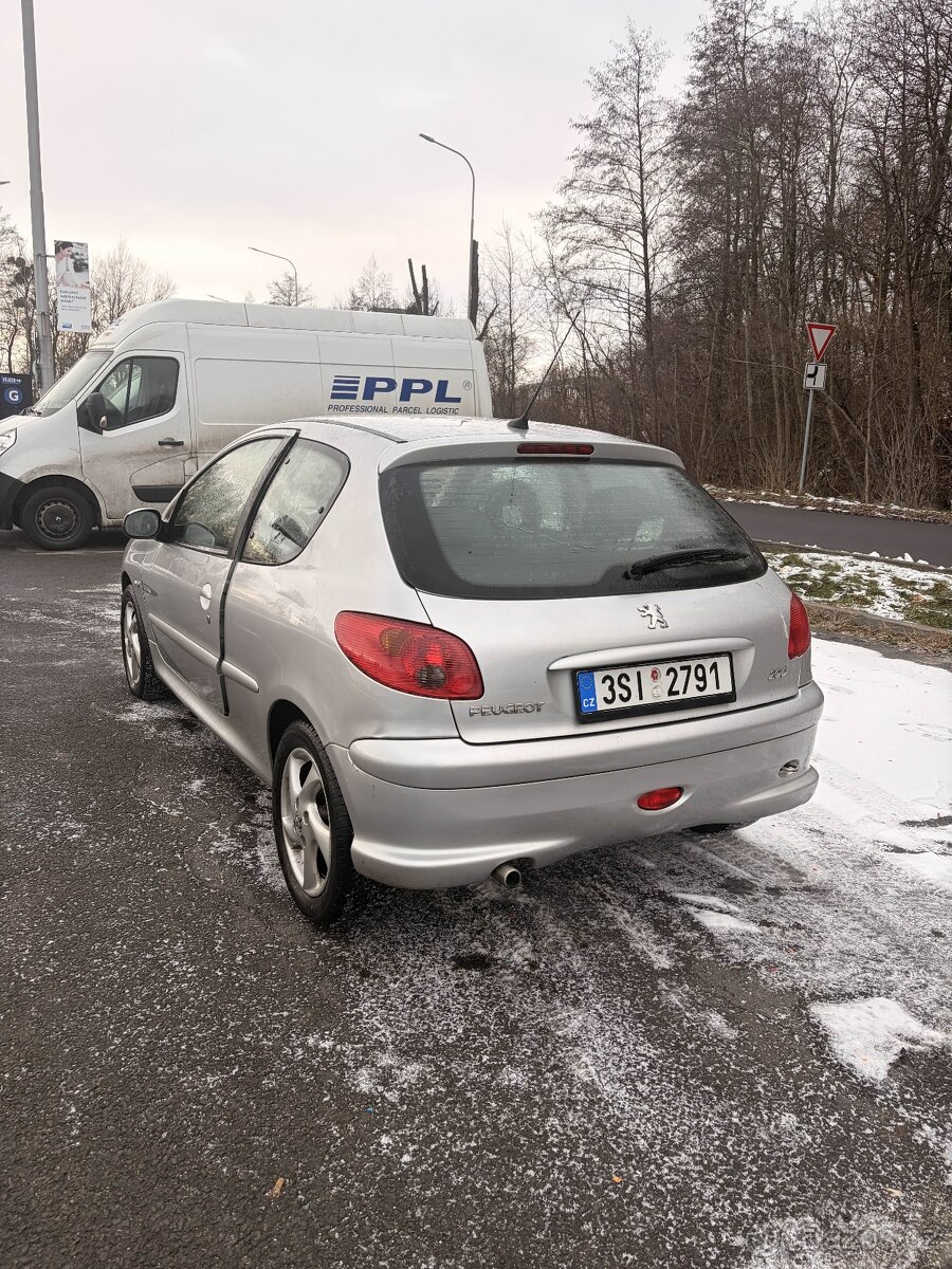 Peugeot 206 1.4 Quiksilver - 4