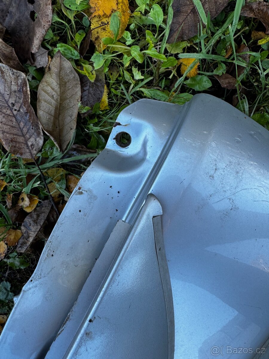 Suzuki Jimny - Levý přední blatník - 4