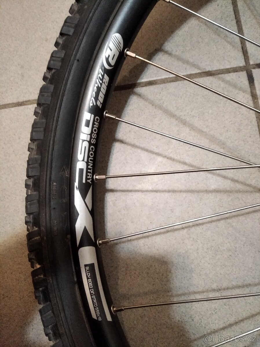 Zapletené kolo zadní 26 - 4