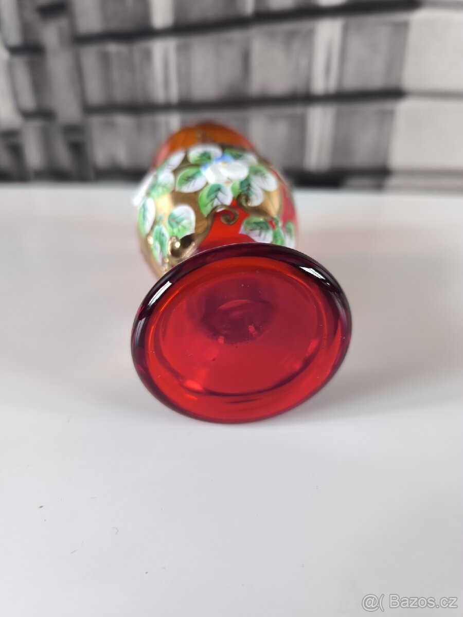 Rubínově červená vázička - Nový Bor - 4