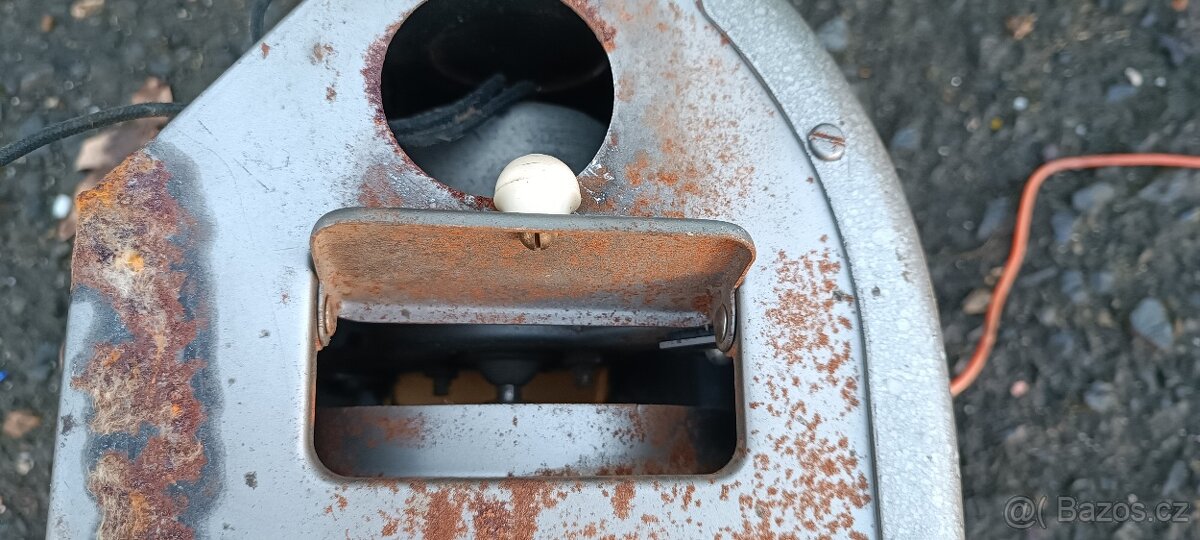 Topení do veterána s motorkem. - 4