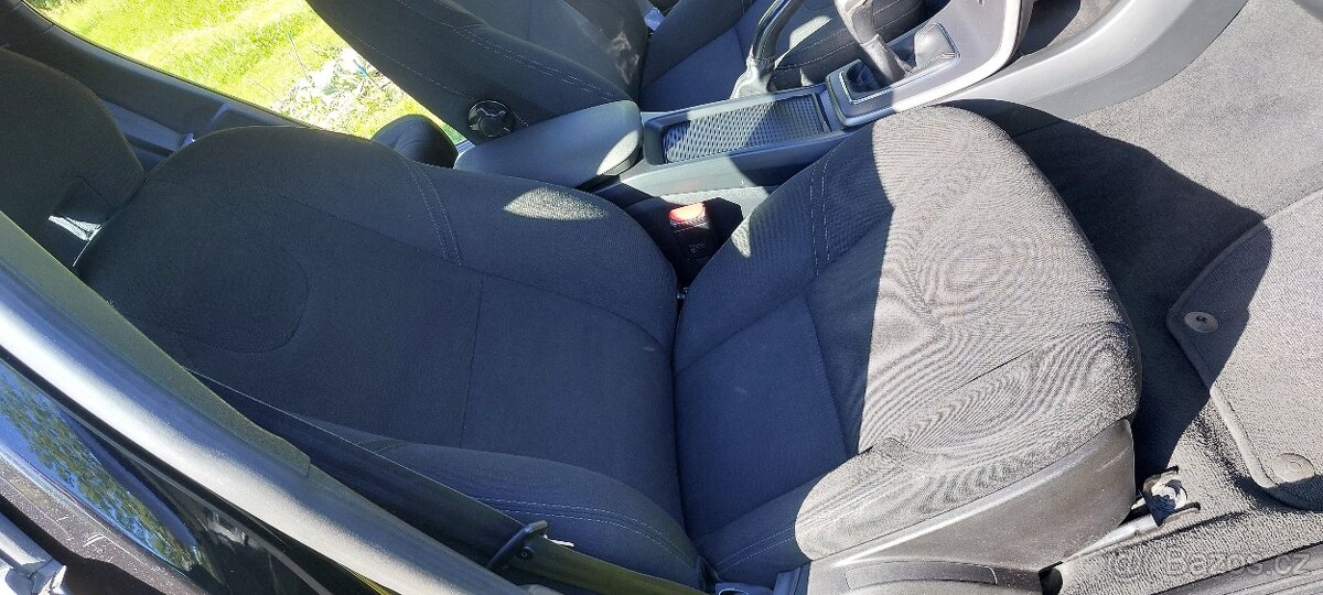 Volvo V40 - 4