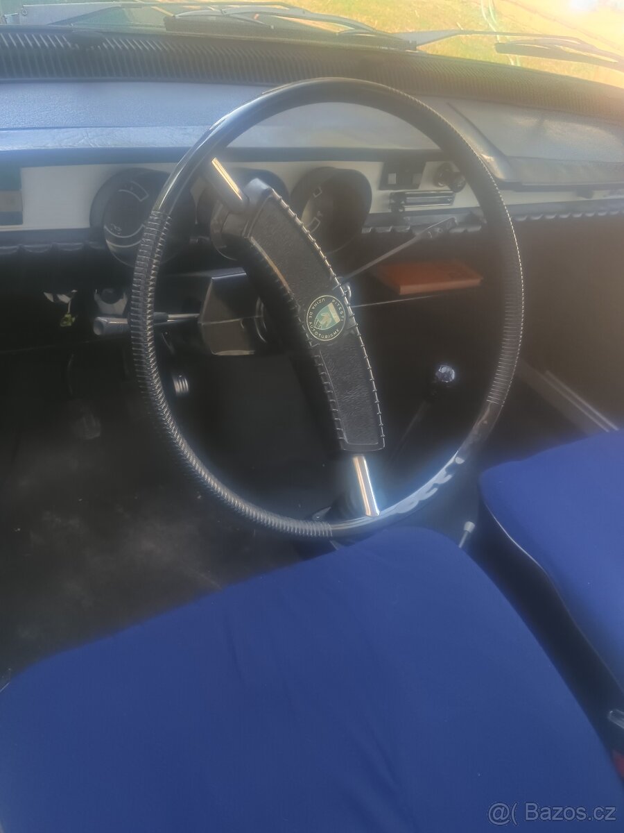 Dacia 1300 modro zelená - 4