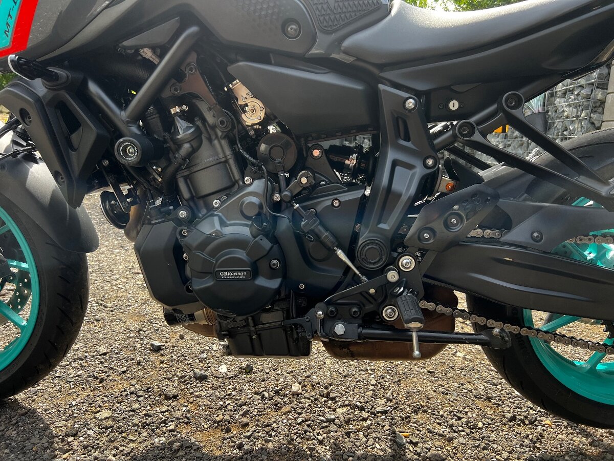Yamaha mt07 - 4