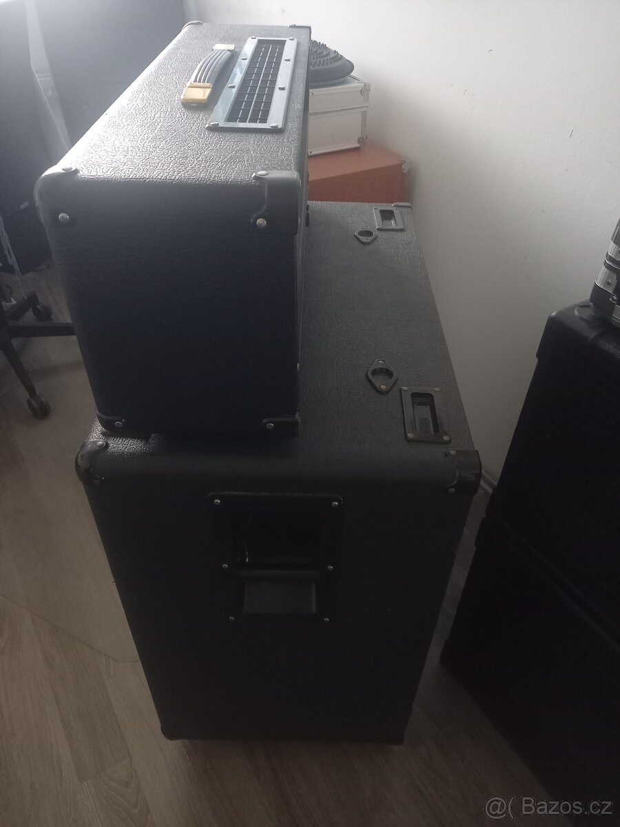 Marshall bass box + Marshall amp - 4