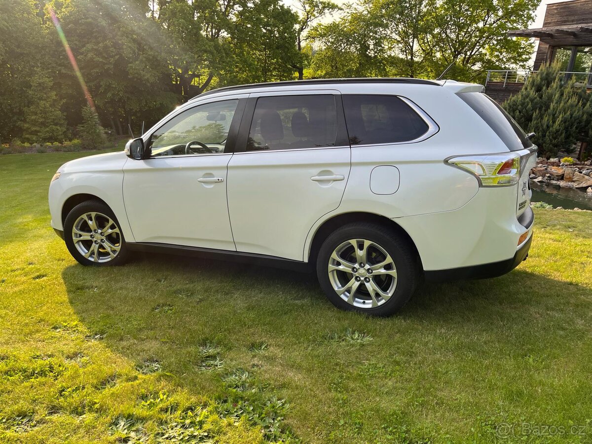 Mitsubishi Outlander , 2.2 DI-D ,4x4, odpočet DPH - 4