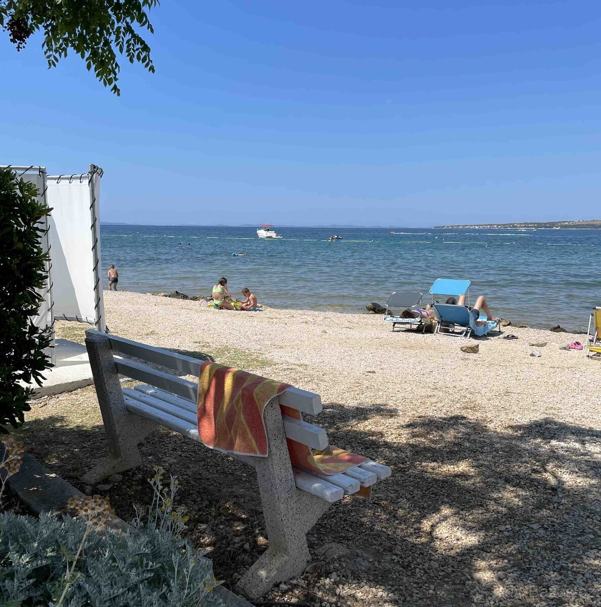 CHORVATSKO, apartmán, ubytovanie pri pláži s pieskom v mori - 4