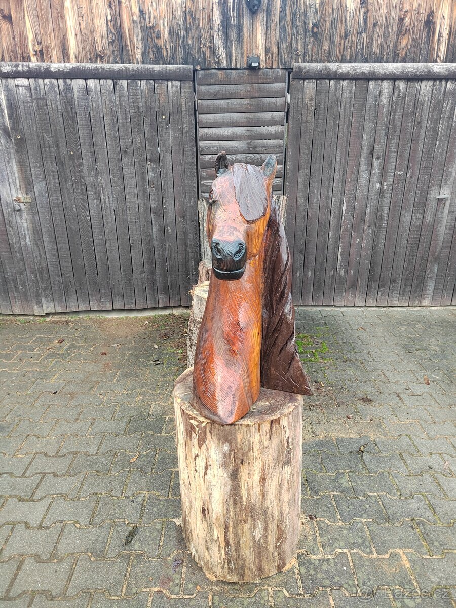 Hlava koně motorovou pilou - 4