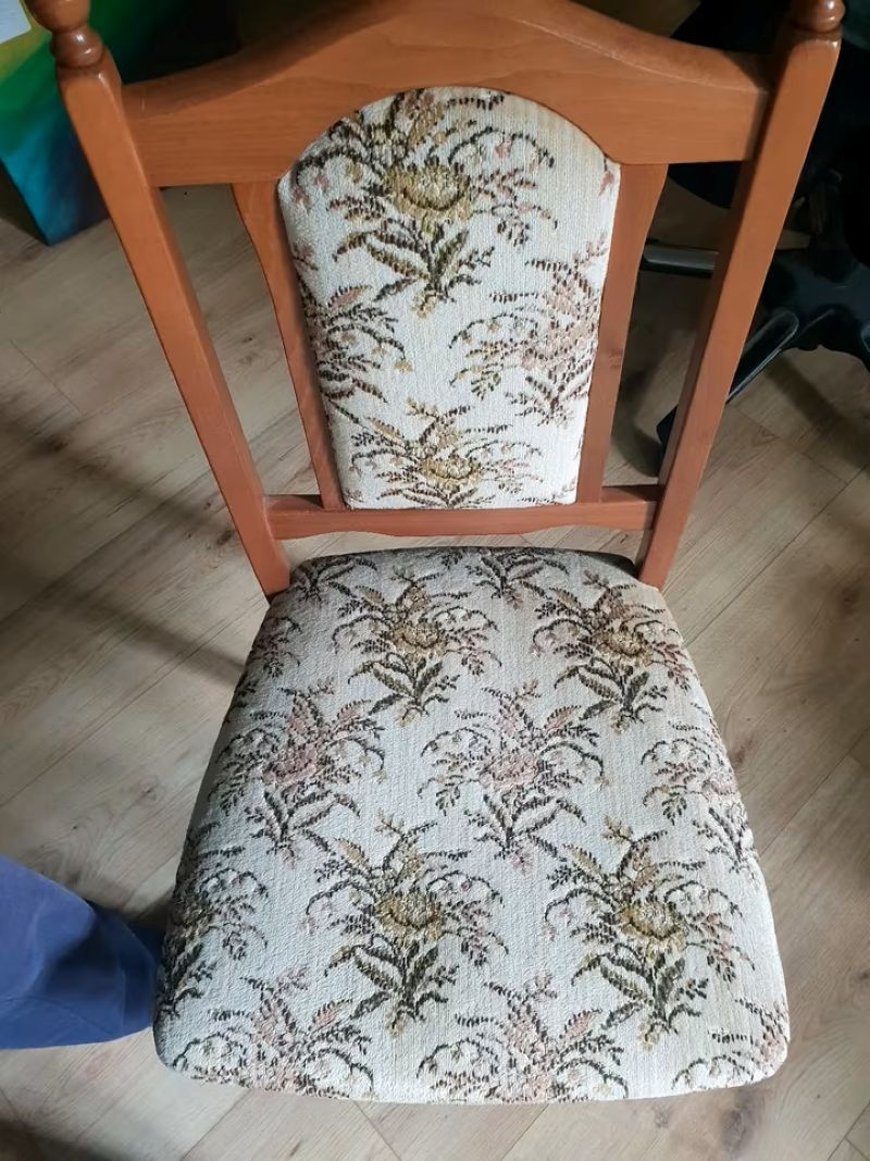 Stůl jídelní rozkládací a 8 židlí - masivní - 4