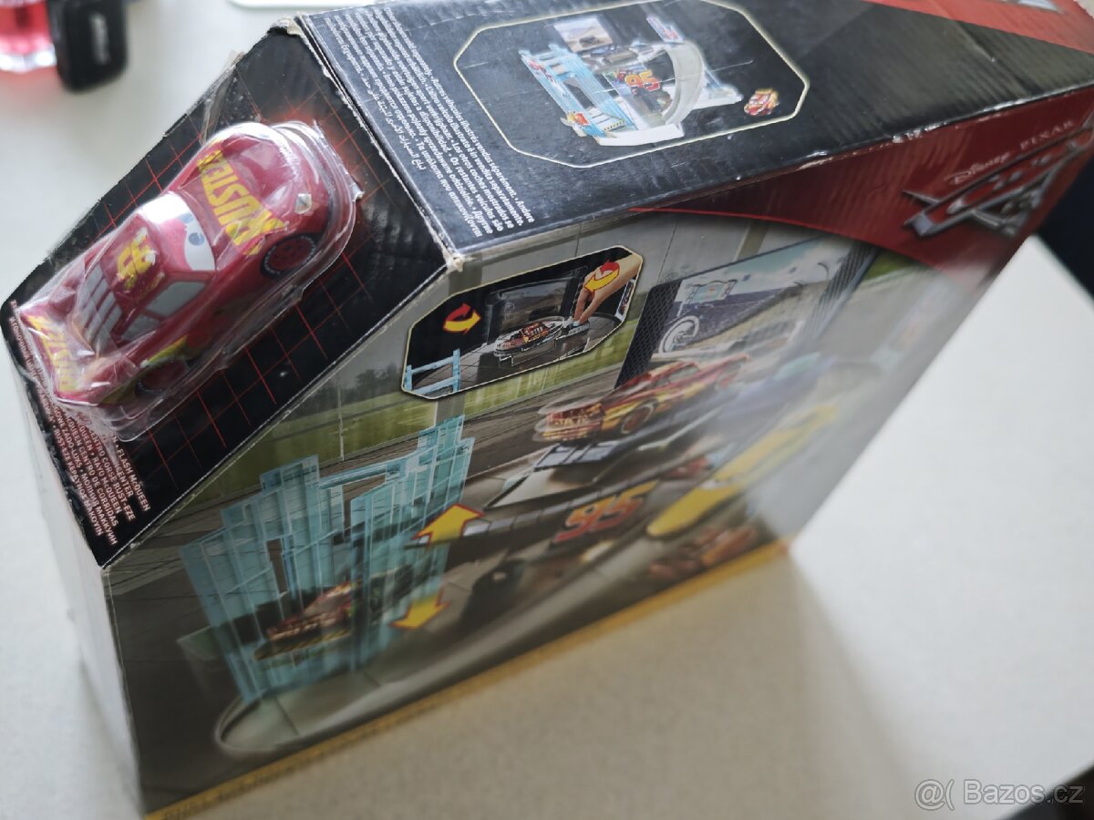 Mattel Disney Pixar Cars 3 Závodní centrum Rust eze - 4