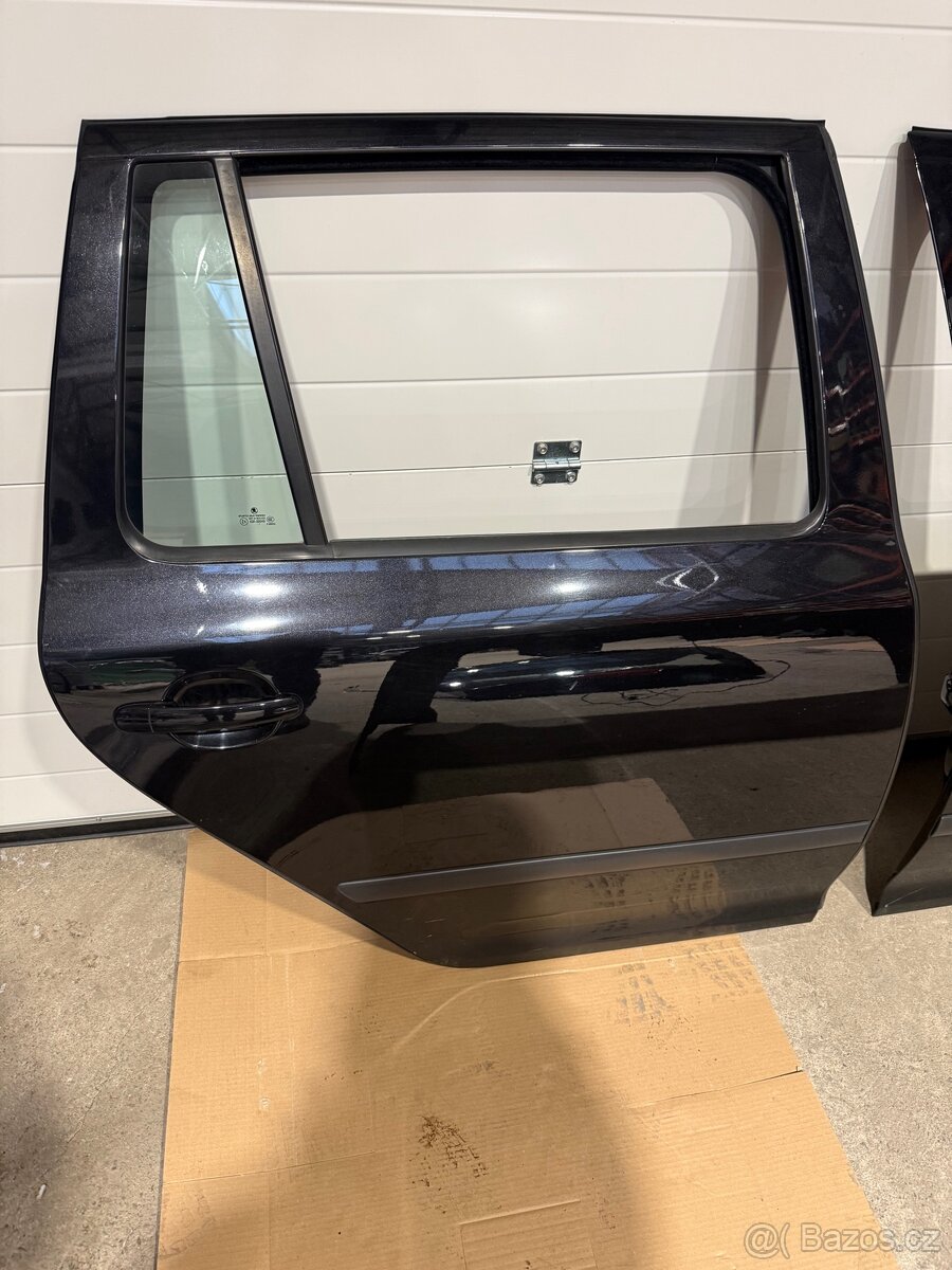 Díly z vozu Škoda Octavia 2 Facelift Černá - 4