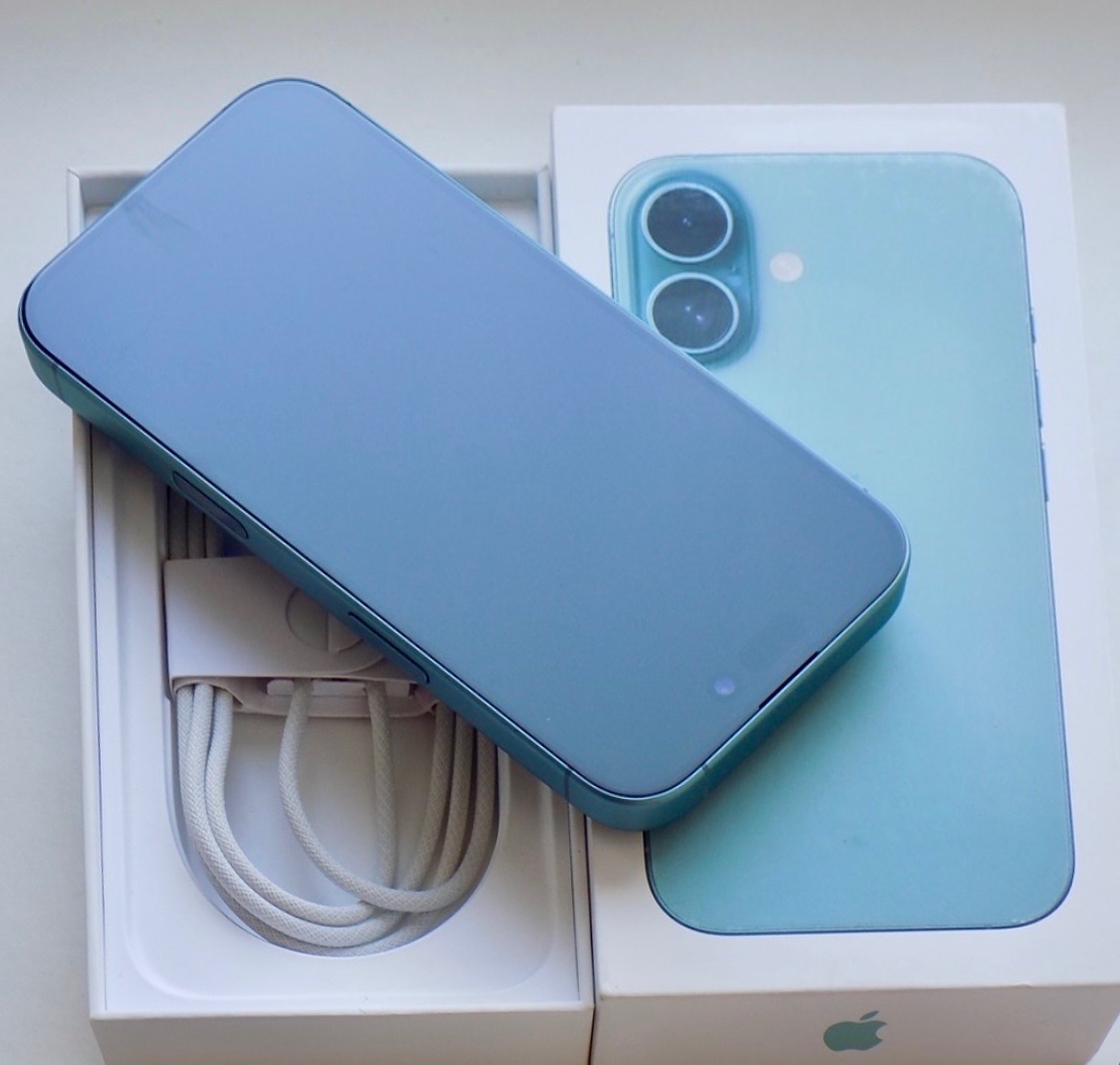iPhone 16 Teal BATERIE 100% TOP - 4