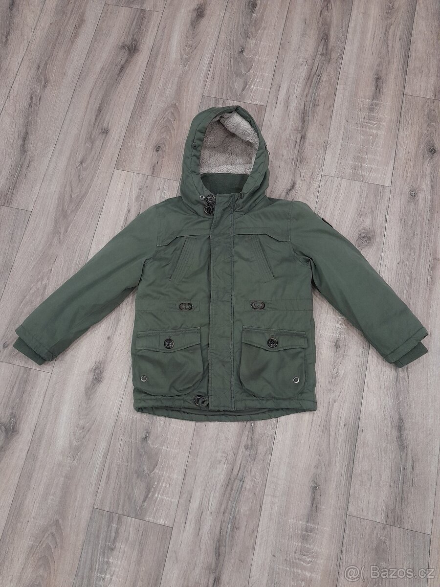 Zimni bunda v barvě zelené - 4