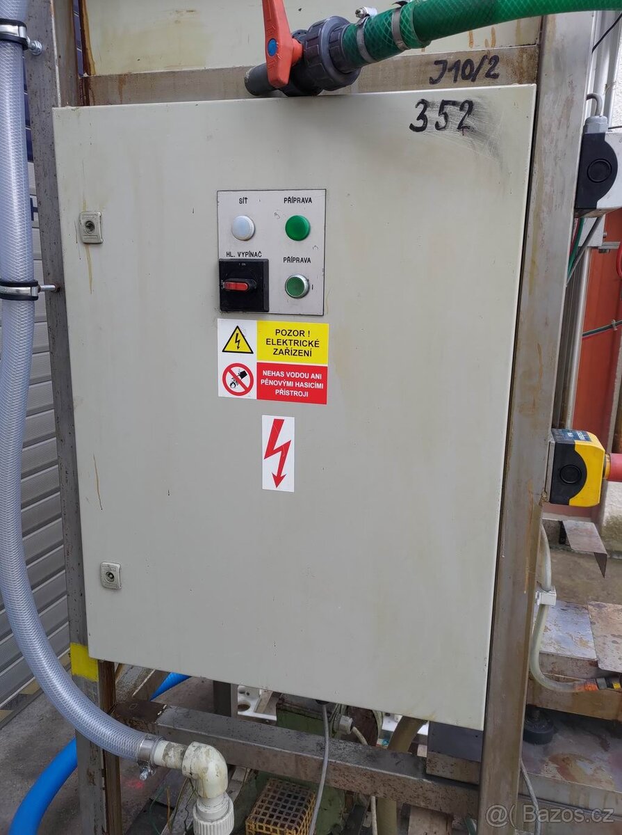 Plnička kanystrů - 4