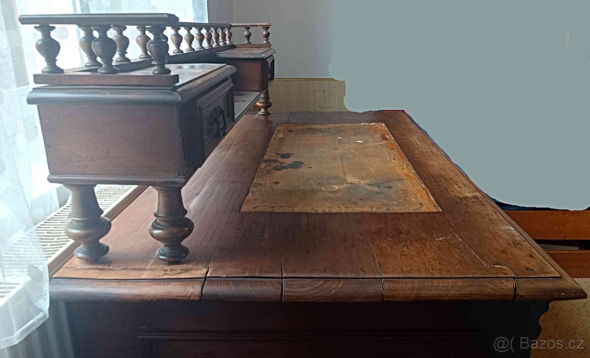Starožitný psací stůl - 4