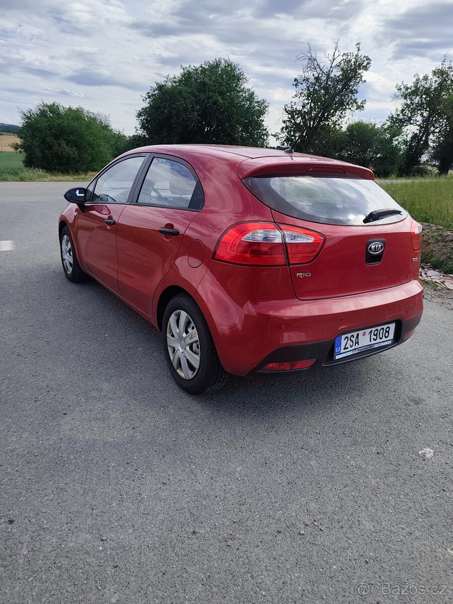 Rio 1.1 crdi - 4