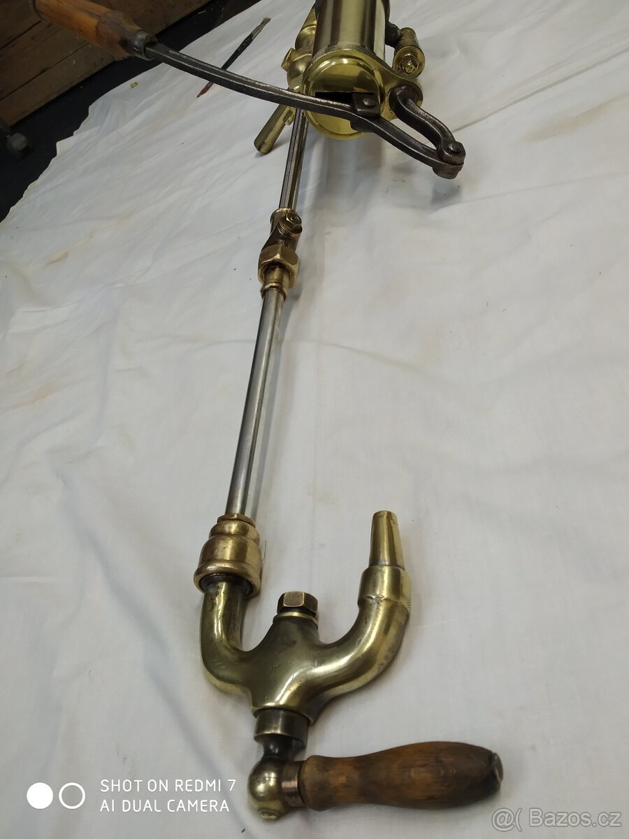 Stará starožitná historická pivní pípa pivo - 4