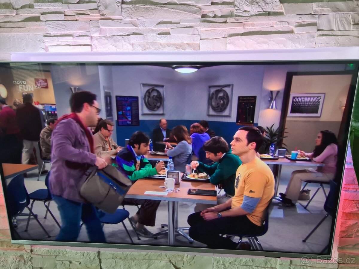 Televize 43" Philips The One - 4