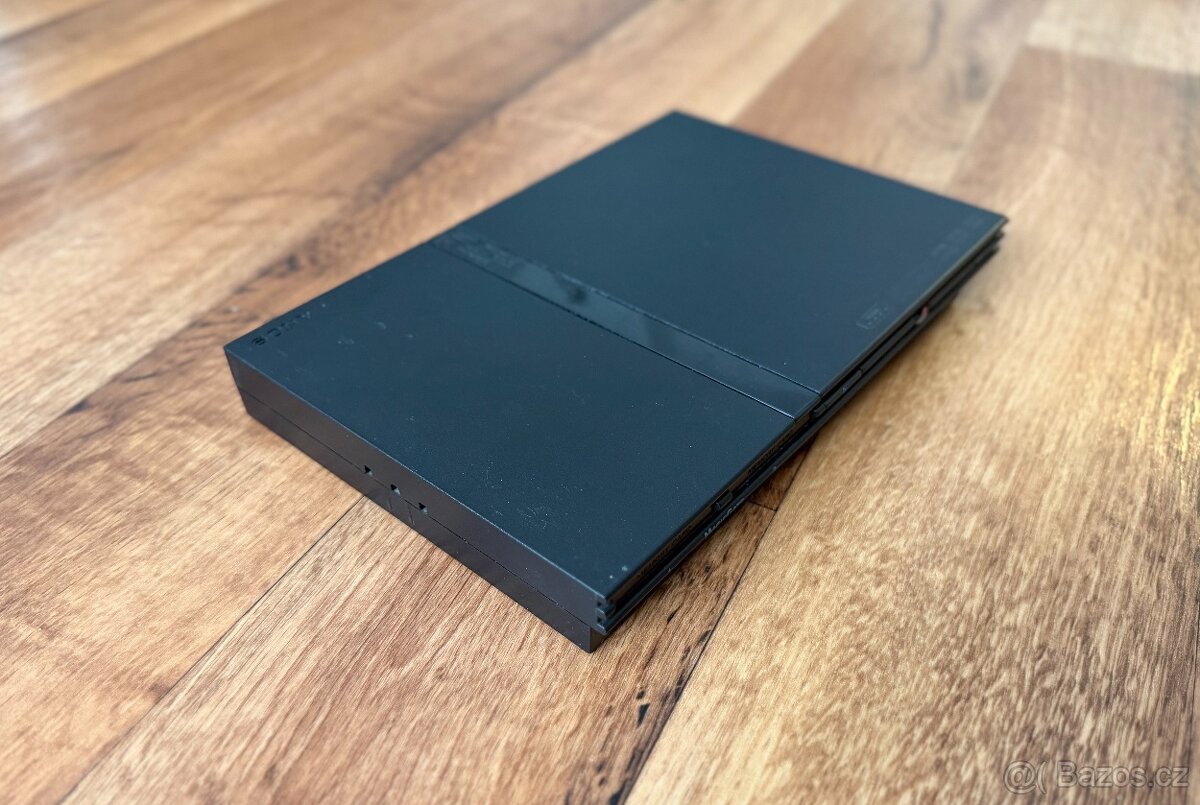Sony Playstation 2 Slim (SCPH-70004) černá - 4