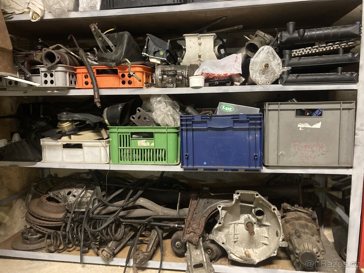 Díly Porsche 944 - 4