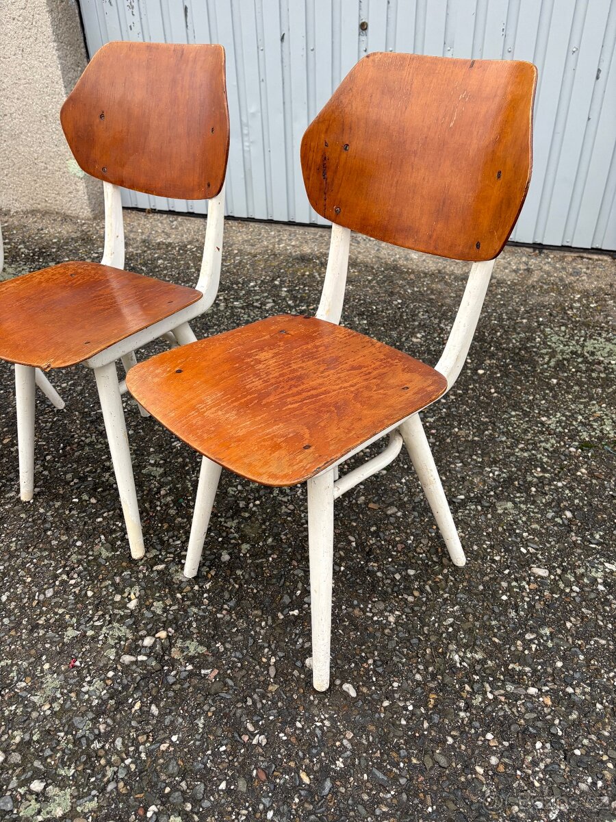 Dřevěné židle Ton - 4